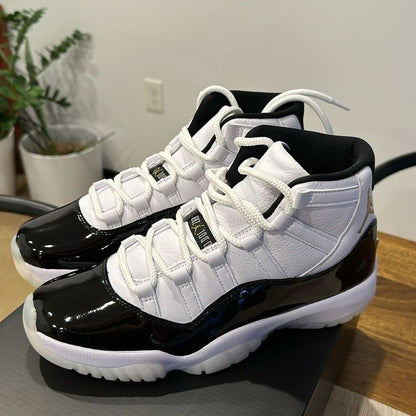 AJ11 "BLACK WHITE"