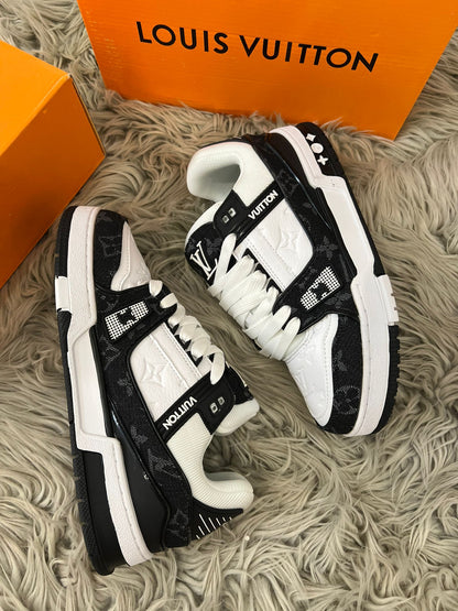 TRAINER "Black White"